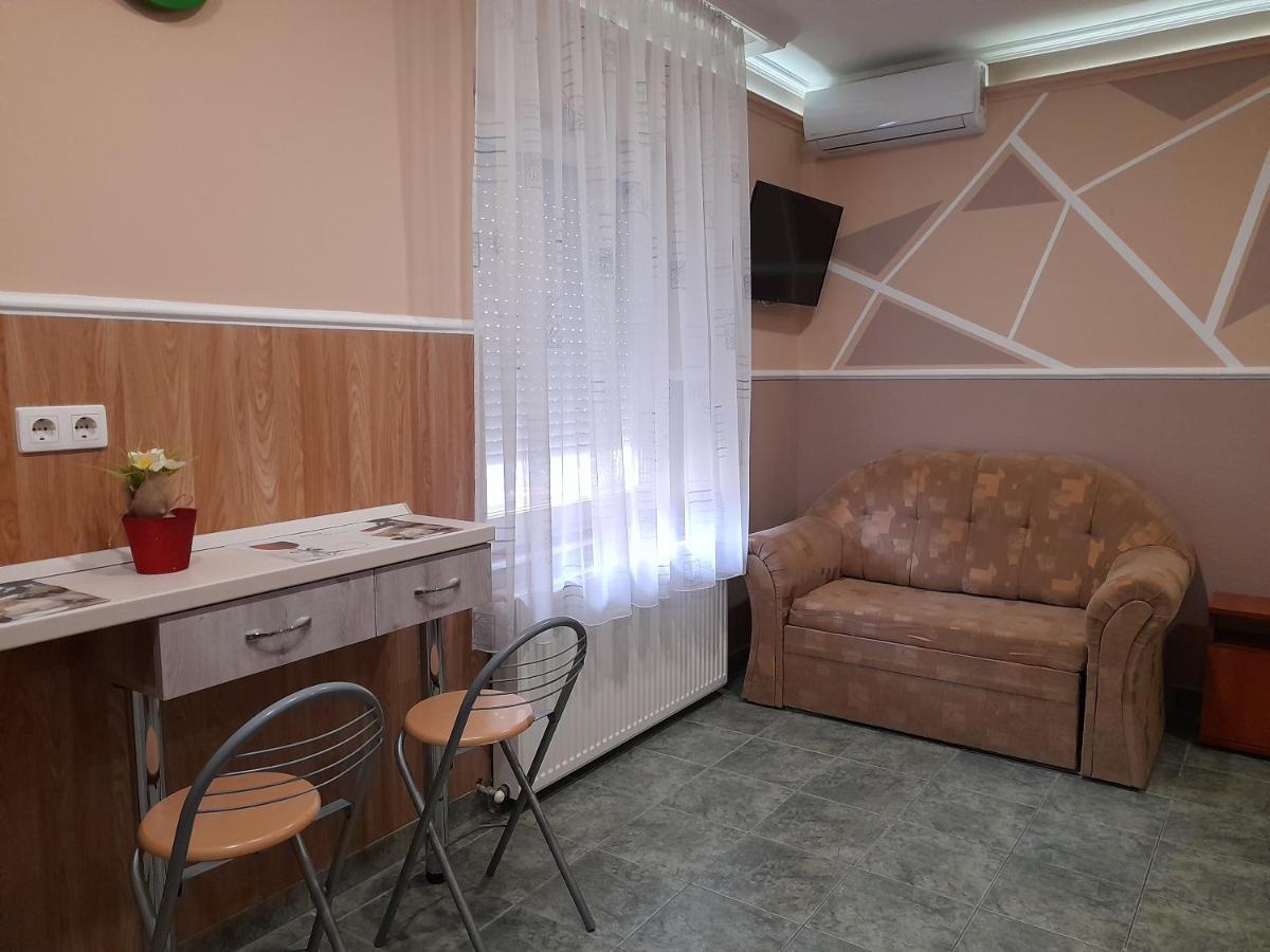Andrea Apartman Hajduszoboszlo Exterior photo