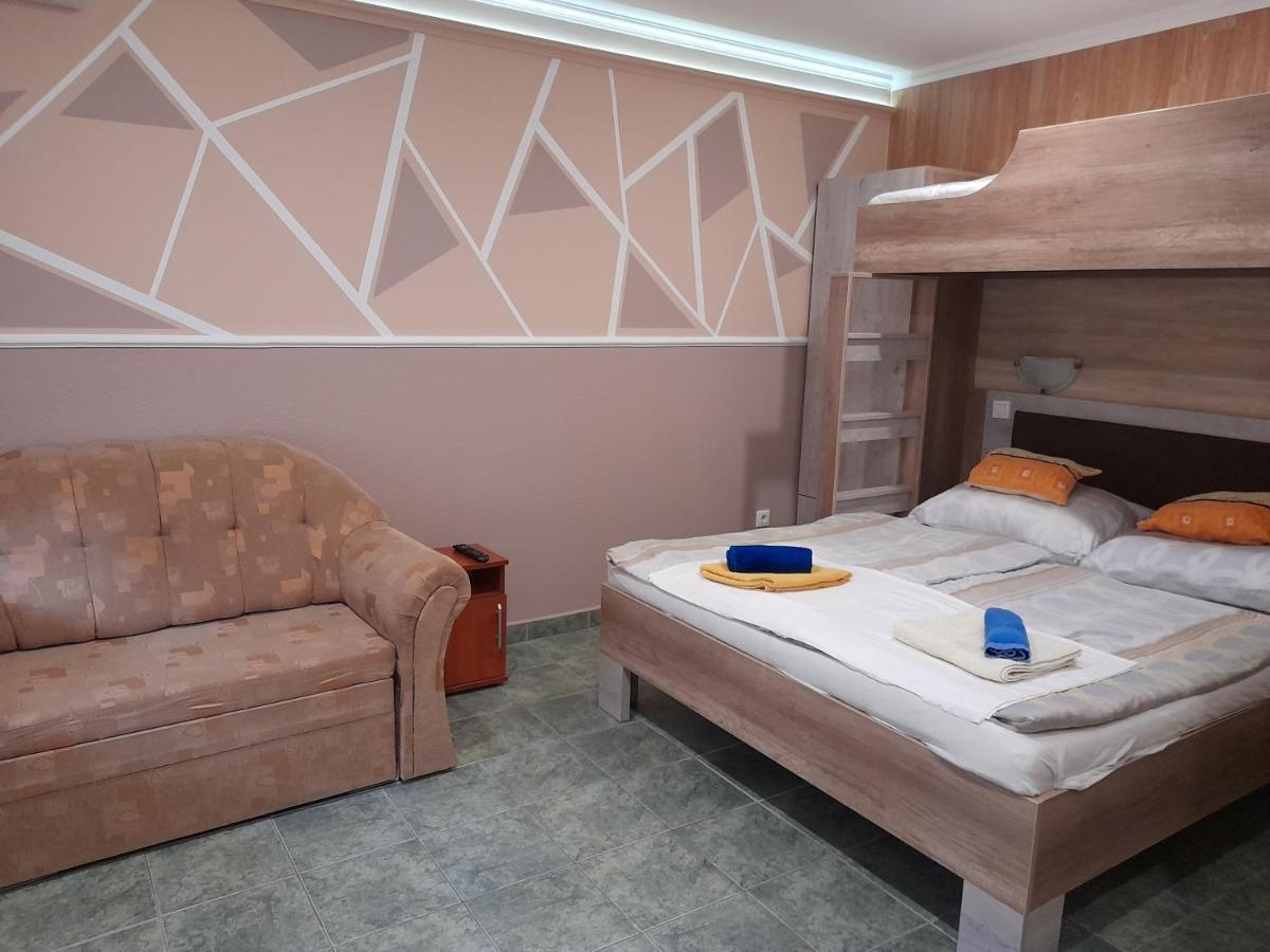 Andrea Apartman Hajduszoboszlo Exterior photo