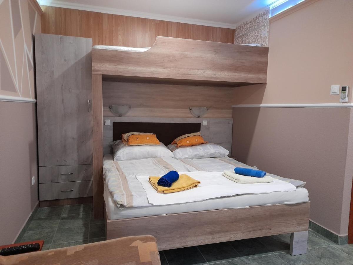 Andrea Apartman Hajduszoboszlo Exterior photo