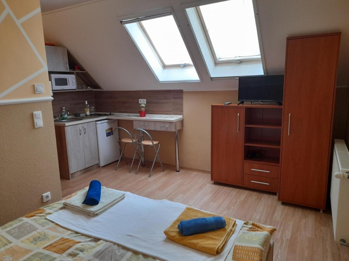 Andrea Apartman Hajduszoboszlo Exterior photo
