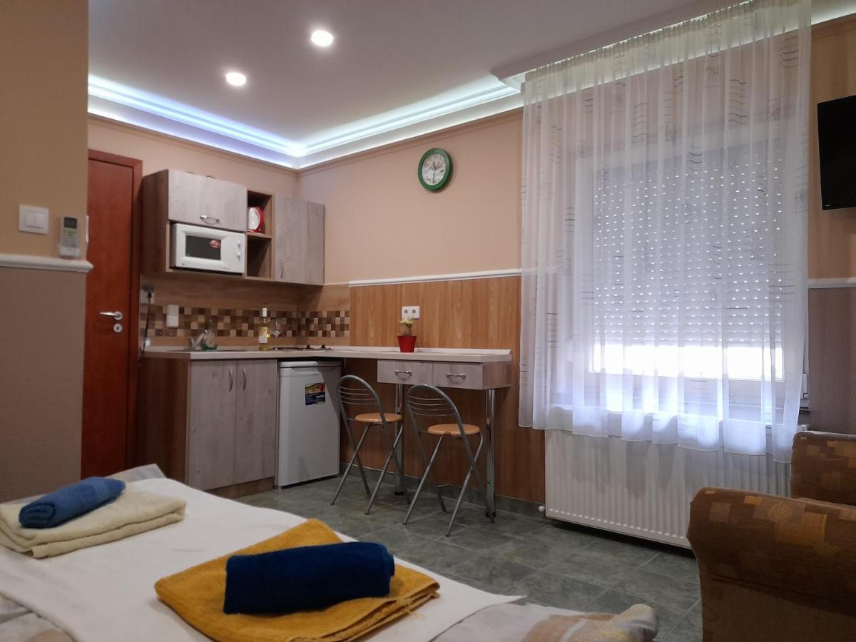 Andrea Apartman Hajduszoboszlo Exterior photo
