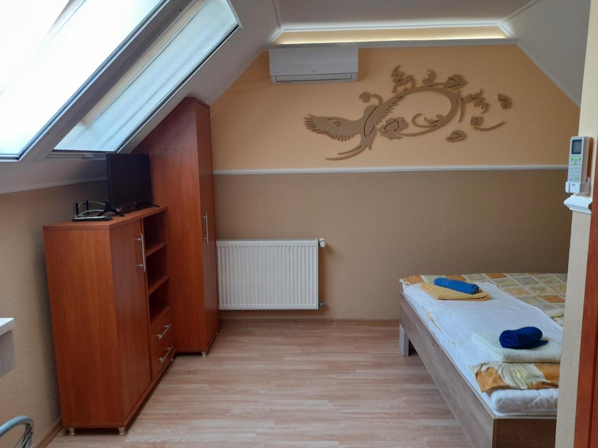 Andrea Apartman Hajduszoboszlo Exterior photo